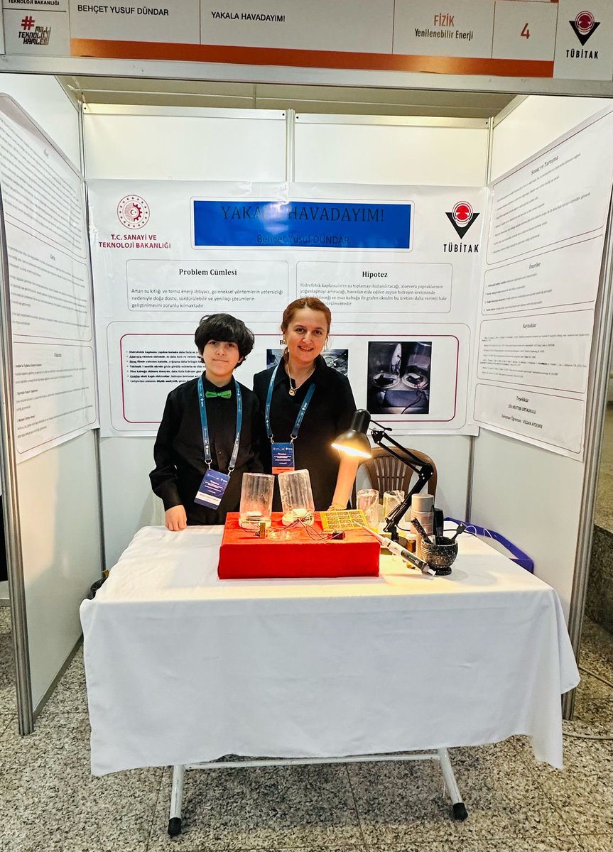 TÜBİTAK’ın bu yıl 19.sunu düzenlediği Ortaokul Öğrencileri Araştırma Projeleri Yarışması’nda büyük bir başarıya imza atıldı.Güngören Şiir Mektebi OO öğrencisi Behçet Yusuf Dündar, Marmara Bölgesi Fizik dalında birincilik elde etti.
<a href="/_ferhat_ozturk/">Ferhat Öztürk</a> 
<a href="/istanbulilmem/">İstanbul İl Millî Eğitim Müdürlüğü</a> 
<a href="/siirmektebiort/">Şiir Mektebi Ortaokulu</a>