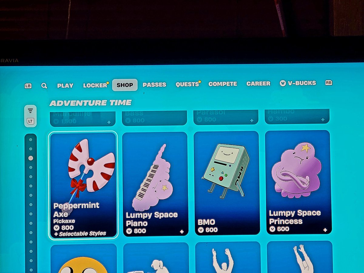 Otacon_Magoo's tweet photo. @Finn_the_pony now in fortnite, adventure time is there until April 21st https://t.co/AdSwff35rU