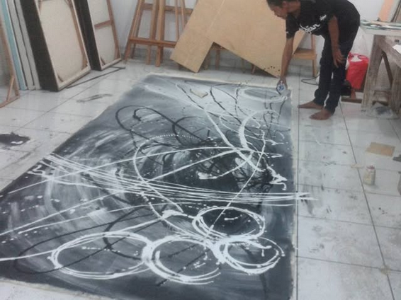 HrowArt's tweet photo. guyur guyur.... ciprat ciprat
monochrome abstrak on canvas,fast work for ausy customer
#artpainting #artworld #arttweet #acrylic #canvas #monochrome #blackwhite #blackngrey #artwork #paintingwork #bigsize https://t.co/wOwckErKCg