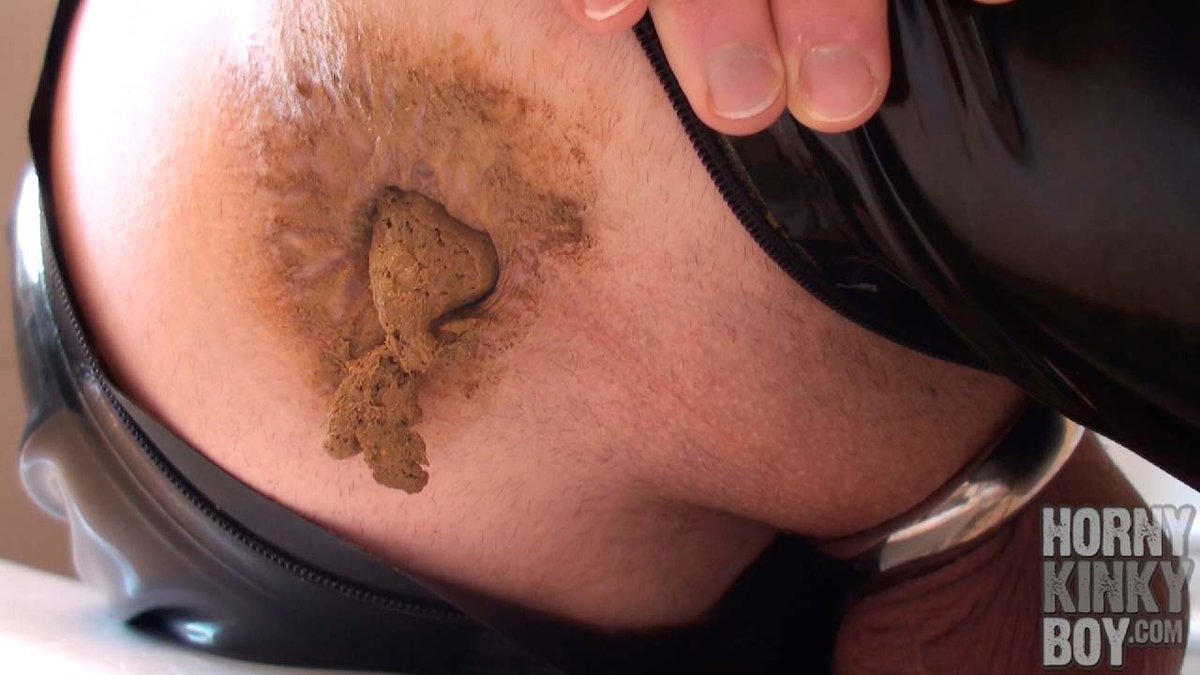 KinkyScatBoy's tweet photo. Wake up to a dirty #gayscat breakfast: fresh #scat from my rubber butt, served straight into your hungry #humantoilet mouth 💩🚽🍽️ https://t.co/rwpDckmQ6s