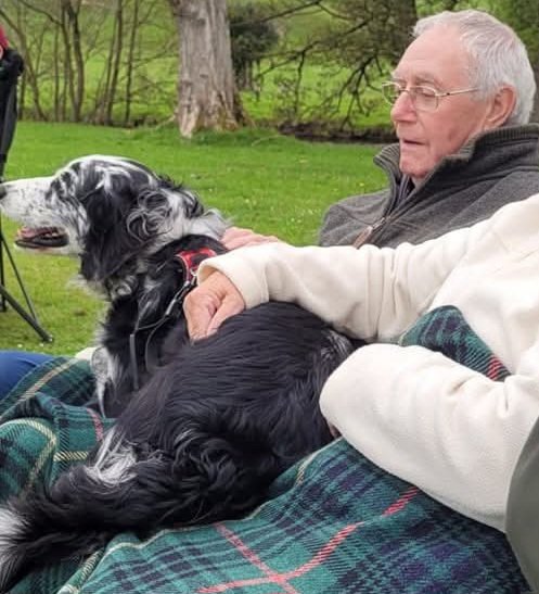 AmosnMerlymoo's tweet photo. Yesterday Grandhoo went to join Merlin for eternal walkies. Make sure he behaves himself Merl 🐾🥺💙🤍🖤 https://t.co/DoEnkragoI