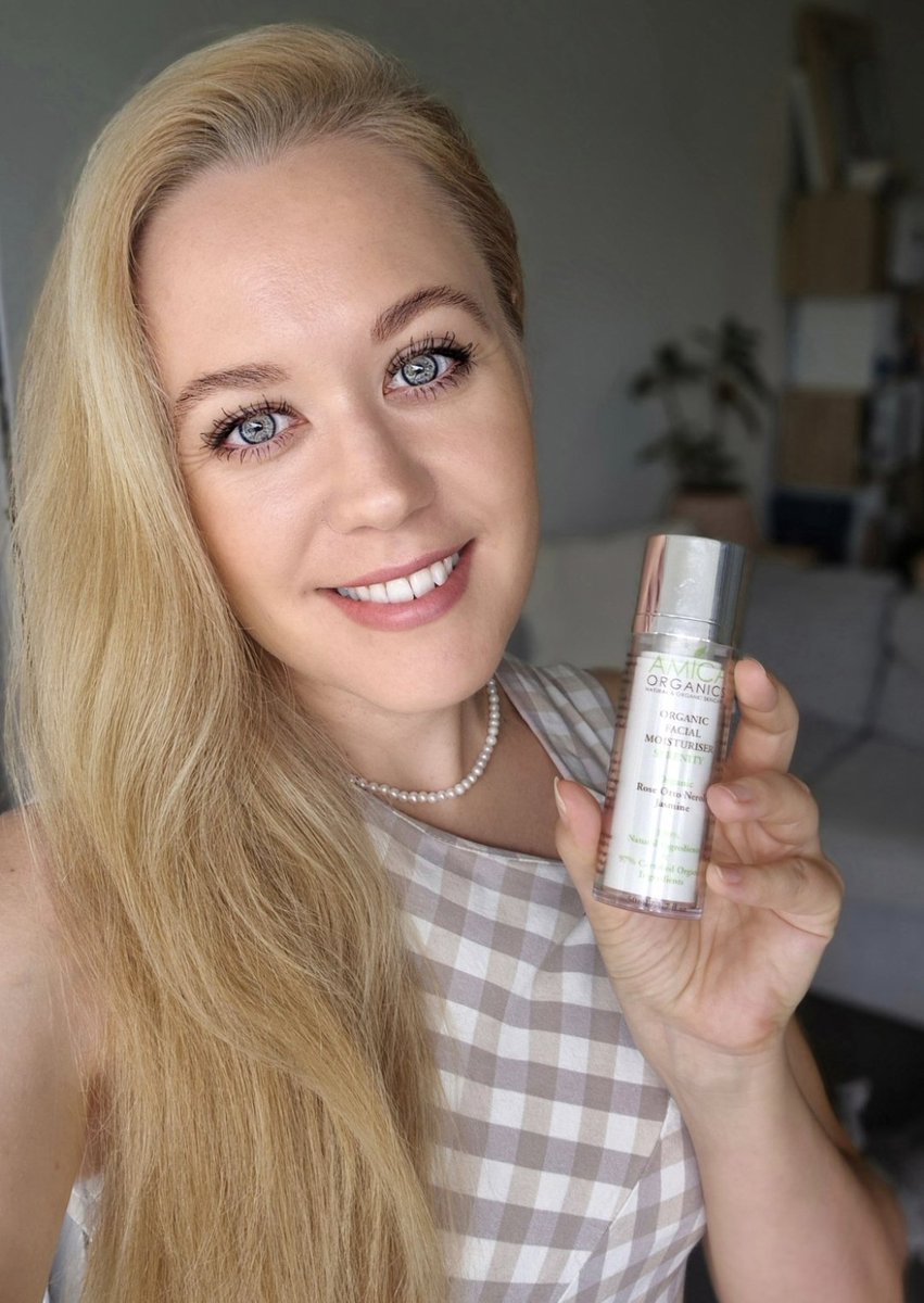 Anyone who knows me, knows I'm passionate about organic, natural, clean living

Not an Ad, but a genuine show of love and support for a wonderful local Sydney business. 
@AmicaOrganics 

Amica means Friend, so be a friend to your skin &amp; body
Cert. Organic Cold Pressed