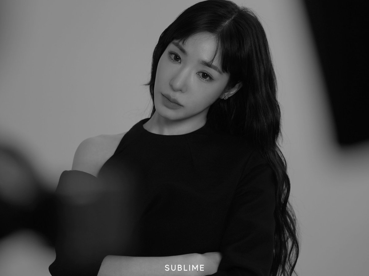 Tiffany Young tweet media