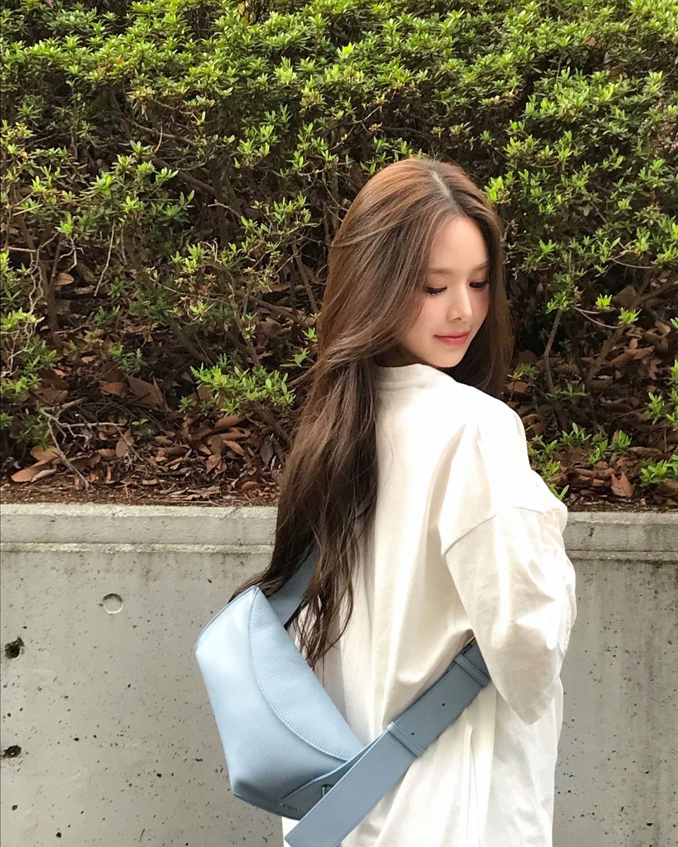 myjeemin_'s tweet photo. 250415 이즈나 인스타 #방지민

🩵

#izna #이즈나 #JEEMIN #지민 https://t.co/UaYhyx7DNk