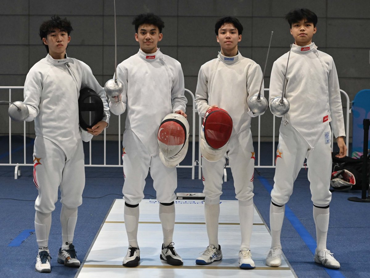 FIE_fencing's tweet photo. Cacth the momemnts from Junior Men's Team Epee T32 bouts at the Wuxi 2025 Junior & Cadet World Championships! ⚔️🌍

🔴stream: https://t.co/ZmpRzLXyTH 
ℹ️ info: https://t.co/oiwJ2GnJ5A

📷 Augusto Bizzi / Eva Pavia Gomez / Luca Pagliaricci
#Wuxi2025 #China #fencing #escrime #esgrima #CadetWorlds #worldchampionships #FIE #epee