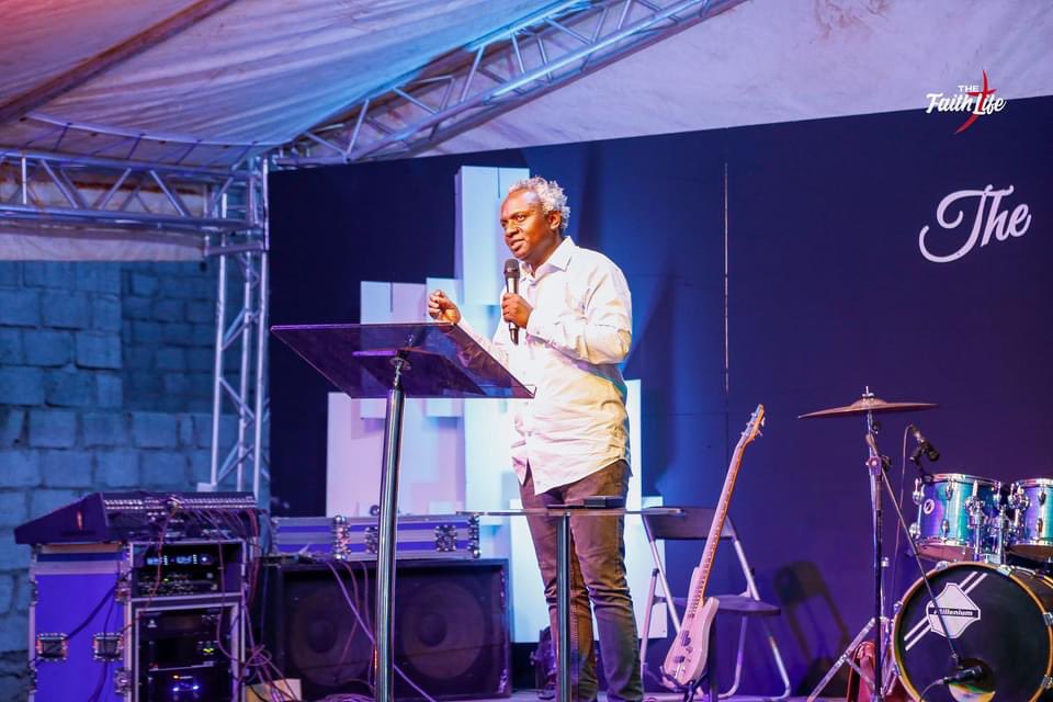 Our set man of the house is Apostle Henry Byamukama ♥️