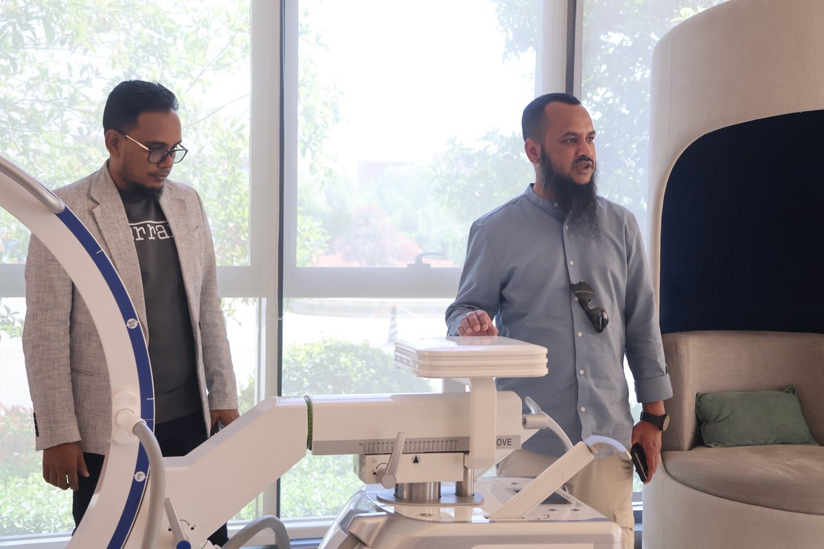 PerloveMedical's tweet photo. Excited to welcome partners from 🇧🇩 Bangladesh &amp; 🇬🇧 the UK to Perlove Medical!
A great day of tech sharing, cooperation, and future planning.
Proud to offer world-class medical imaging solutions! 🌍💪
#PerloveMedical #MedicalDevices #GlobalPartners #Carm #DR https://t.co/M9lGwPMb19