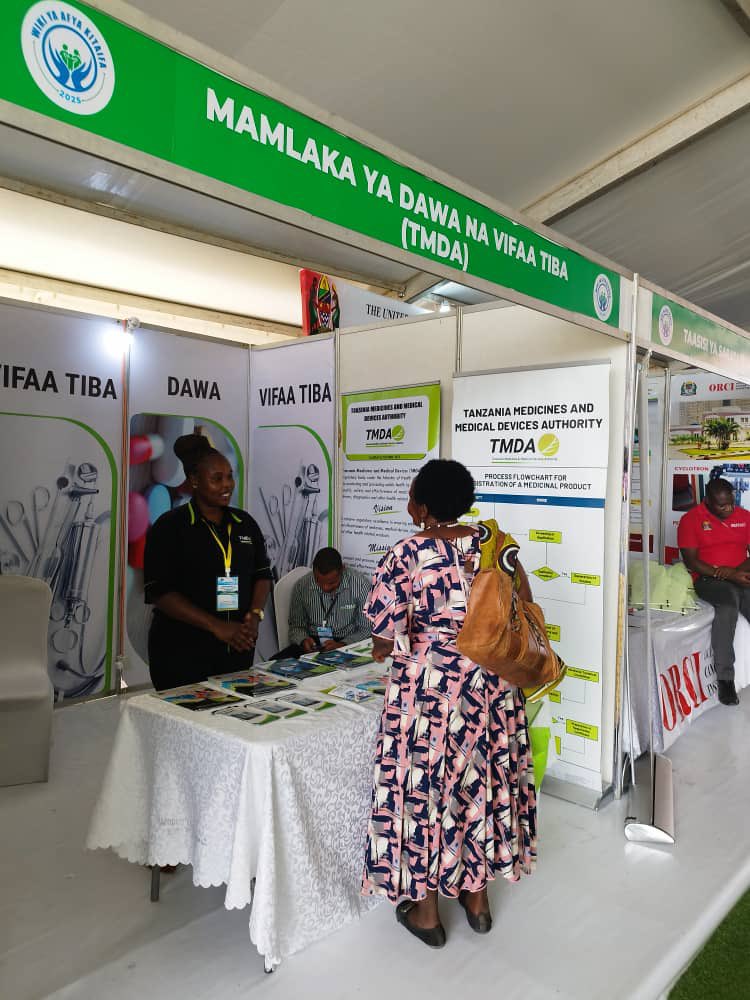 Elimu kwa Umma juu ya kazi na majukumu ya TMDA yatolewa kwa wananchi.