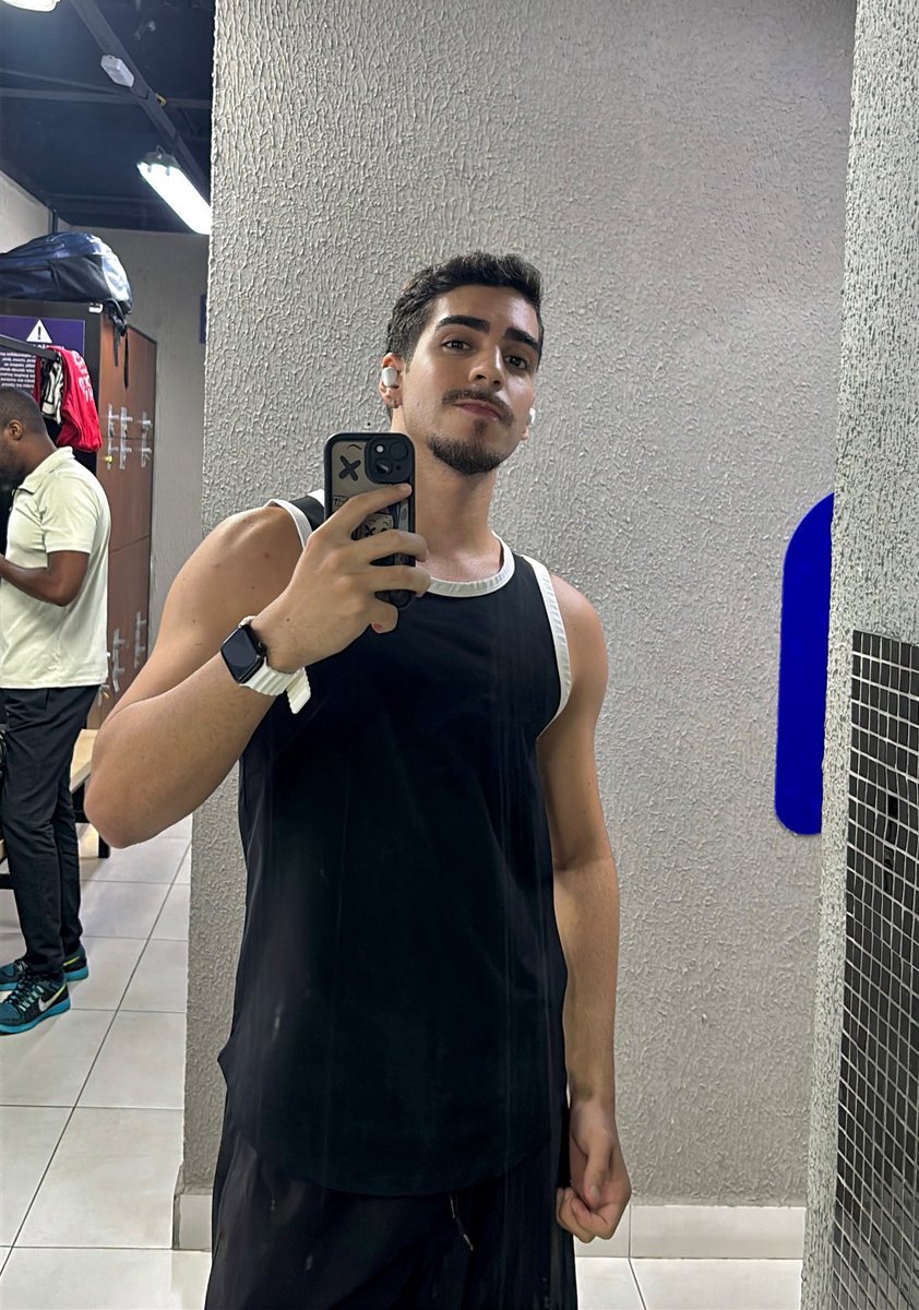 mec2salle's tweet photo. #160
@umdevzinho
#gym #gymboy #fitnessguy #fitnessboy #lockerroom #vestiaires #6packs #menatsport #sport #muscu #hotboy #hotmen #hotguy https://t.co/U9Hk9G9bx3