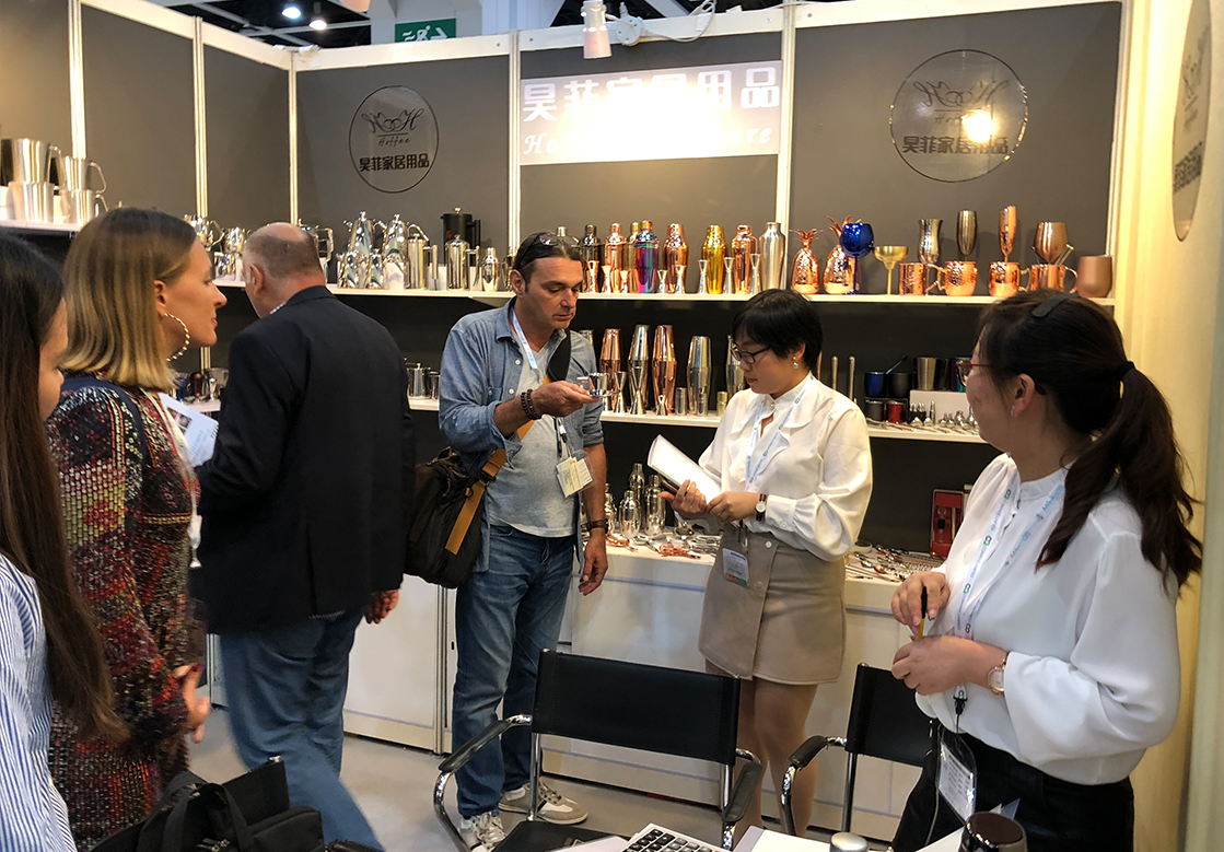hoffeehouseware's tweet image. Our team’s trade show experience brings extensive expertise in custom barware &amp;amp; coffee supplies! 🍸☕ Contact us today at zelda@hoffee-houseware.com 🌟 #custombarware #oemservices #wholesalepricing
