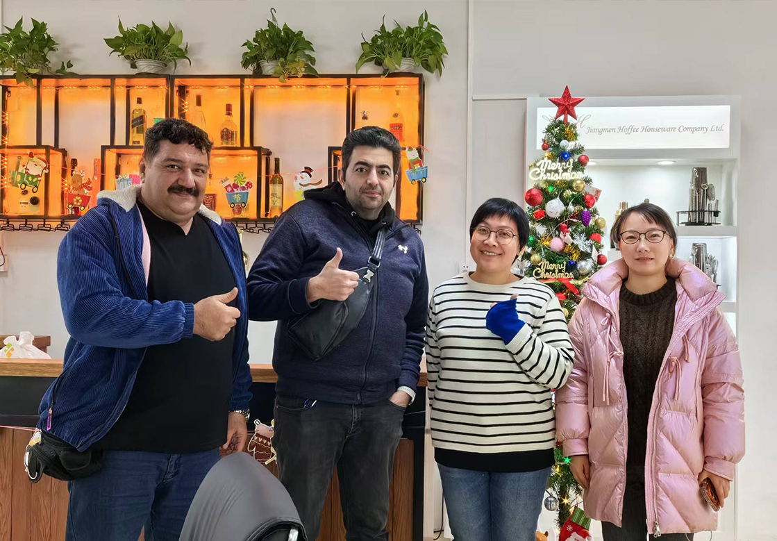 hoffeehouseware's tweet image. Our team’s trade show experience brings extensive expertise in custom barware &amp;amp; coffee supplies! 🍸☕ Contact us today at zelda@hoffee-houseware.com 🌟 #custombarware #oemservices #wholesalepricing