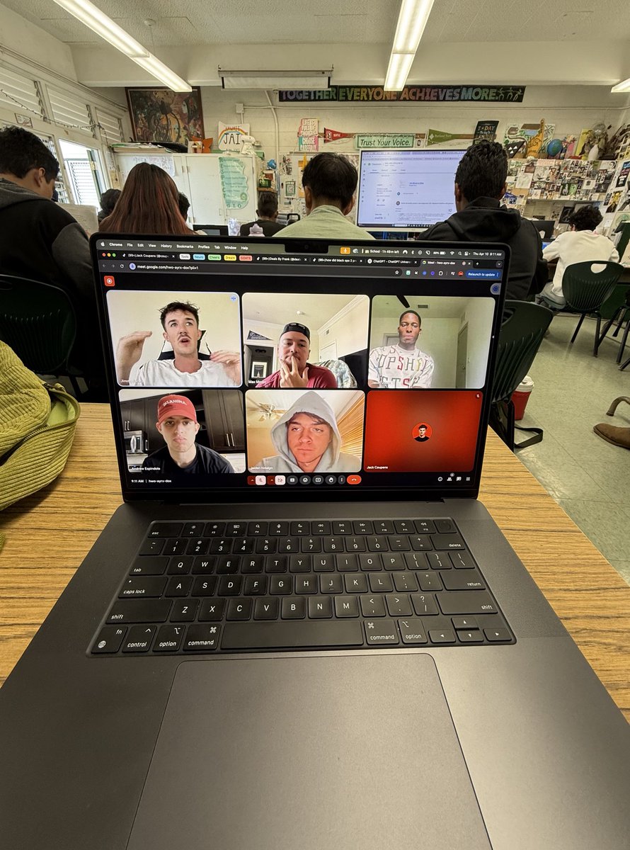 POV: ur a high schooler making $20k/month… nah jk

$20k a day.