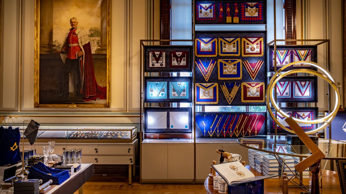 SolomonUGLE's tweet image. Why is Freemasonry ‘peculiar’? 🤔

We are often asked “What is Freemasonry?” and our answer usually includes peculiar.

Rather than being odd think of it as royally peculiar, but do you know what it means? Find out the rest here: solomon.ugle.org.uk/mod/resource/v…

#Freemasons #Freemasonry