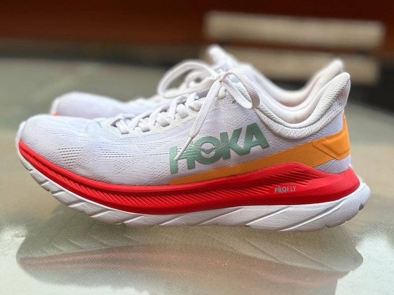 grumpy_bum's tweet image. Get the Hoka Running shoes I’m selling on @Vinted. EU40€80.00!

#HokaMach4 #HokaOneOne #RunningCommunity #RunnersOfInstagram #RunningShoes #MensRunningShoes #RunHappy #DailyTrainer #MarathonTraining #GravelRunning #LightweightShoes #RunningGearForSale  vinted.es/items/61511126…