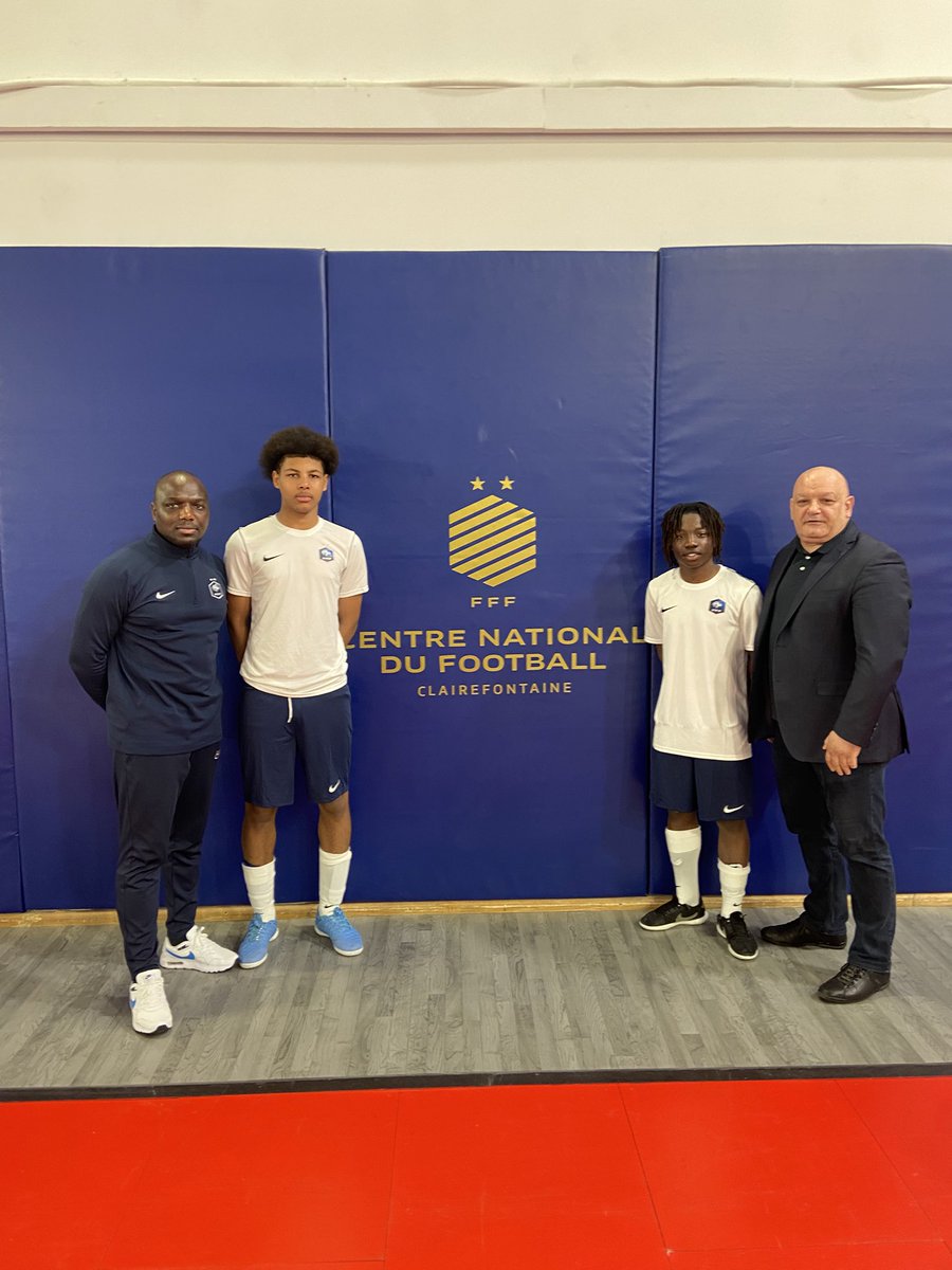 Timboussaint_T's tweet photo. 1ère édition du concours Les espoirs du futsal
➡️32 jeunes issus de toute la France et des Drom Tom réunis à Calirefontaine
➡️Des tests techniques, des matchs 3 vs 3 et 5 vs 5
➡️Un temps d’échange avec l’équipe de France futsal et son staff
Bravo aux joueurs
#futsal #fff #lpiff https://t.co/J2PRJWLqmg