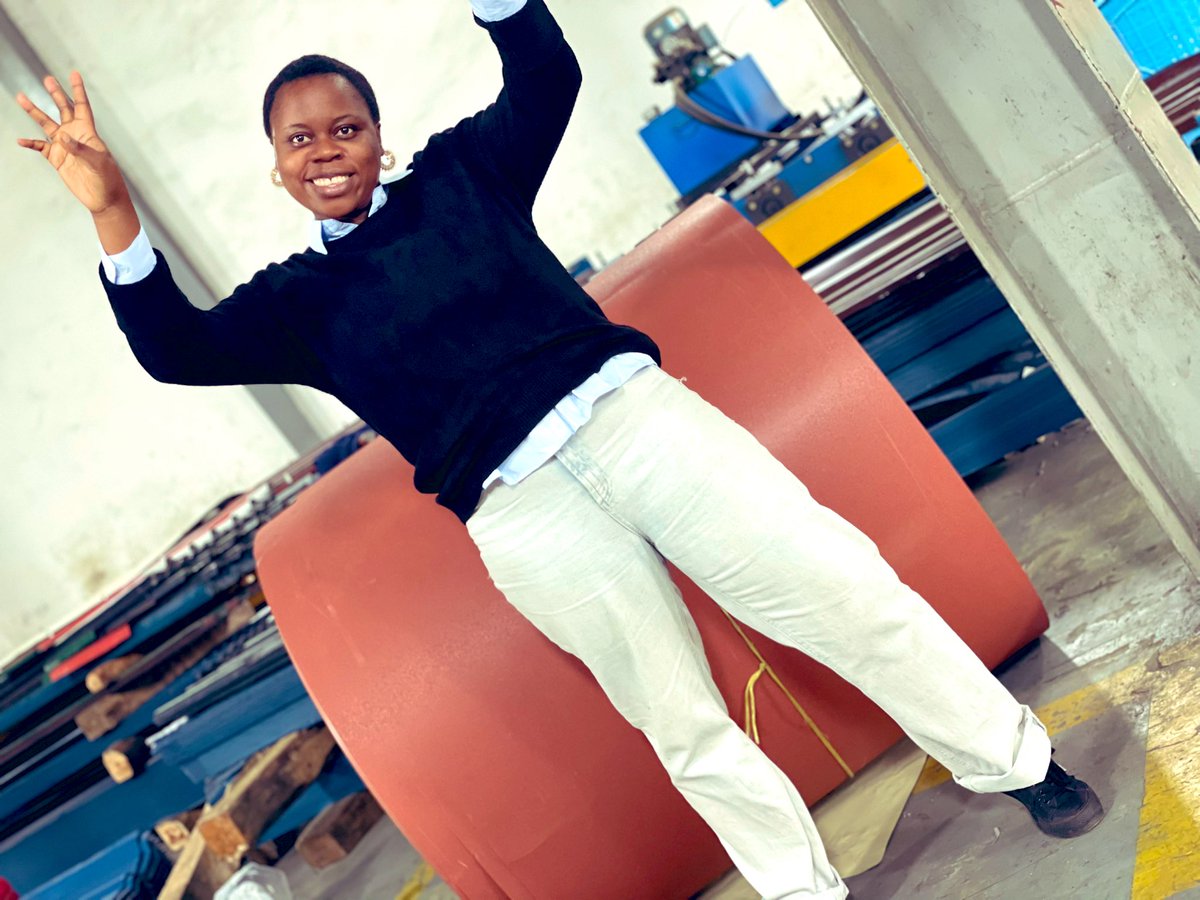 MaureenNgasala's tweet photo. Ndugu zangu, nipo KIWANDANI ! Mabati safi yamewasili na materials zote zipo tayari. Nipo kiwandani kuwahudumia kwa moyo mkunjufu! Karibuni mjipatie ubora usio na kifani. #MabatiOriginal #Sunbankmabat #HudumaKwaUhakika #KiwandaniLeo #qualitymakesfuture https://t.co/FILP6RIGOu