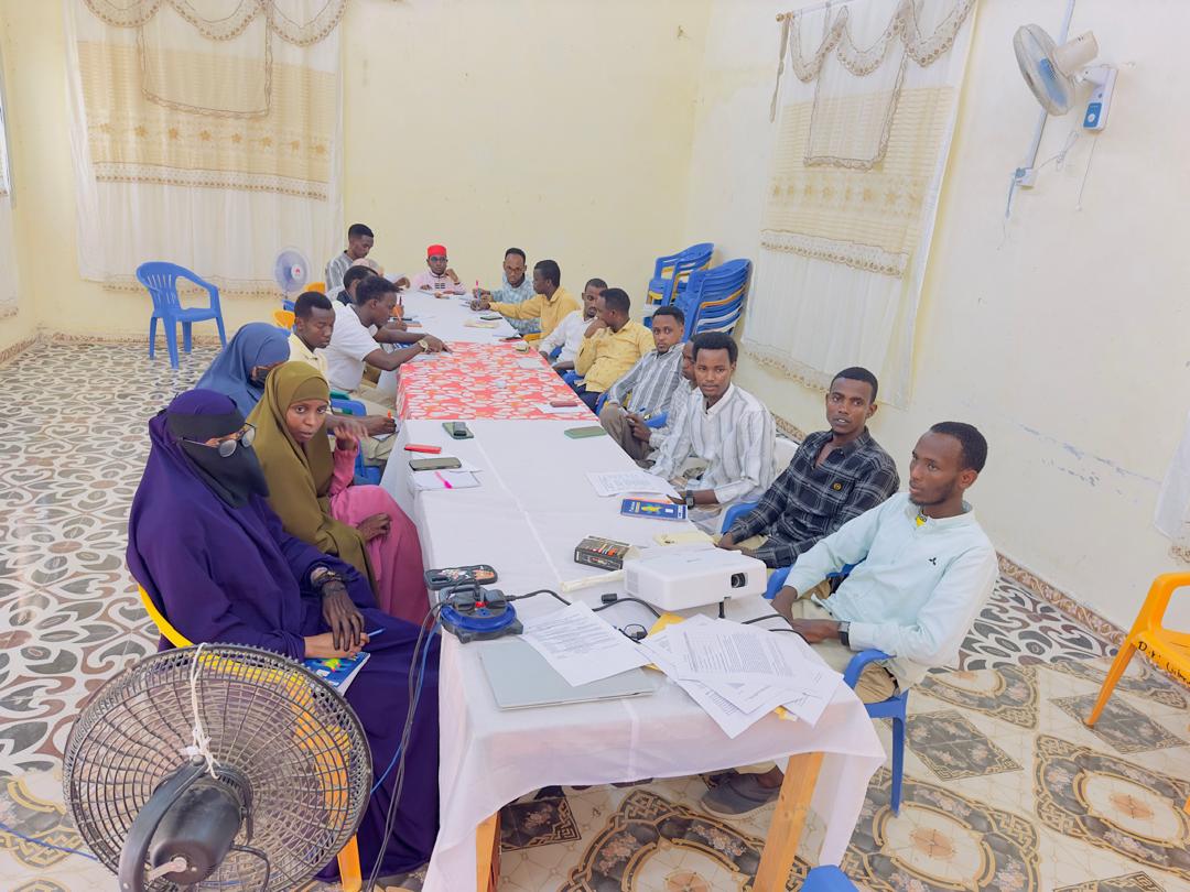 gredosom's tweet photo. 🎓 19 teachers in #Bardhere just completed ABA Cohort 2 In-Service Training under the @eu_echo-funded EiE project!
Facilitated by the District Education Officer, this is a major step toward quality learning in crisis-affected areas. 🌍📚 @PlanSomaliland
#EiE #EducationMatters #GREDO #PlanSomalia #TeachersInAction