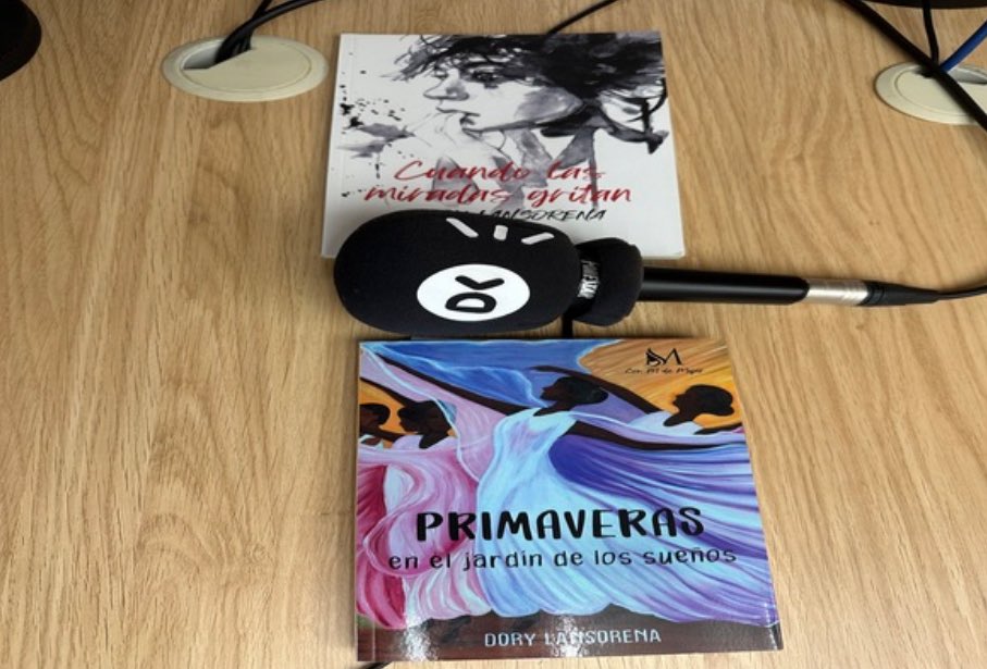 🎙️REFUGIO CALIOPE 🎙️
2025-03-26: 
LA POESÍA QUE NOS HABITA
En el programa de hoy, Dory Lansorena nos habla de “La poesía que nos habita” y recita varios de sus poemas.
👇🏻
player.captivate.fm/episode/348a2e…