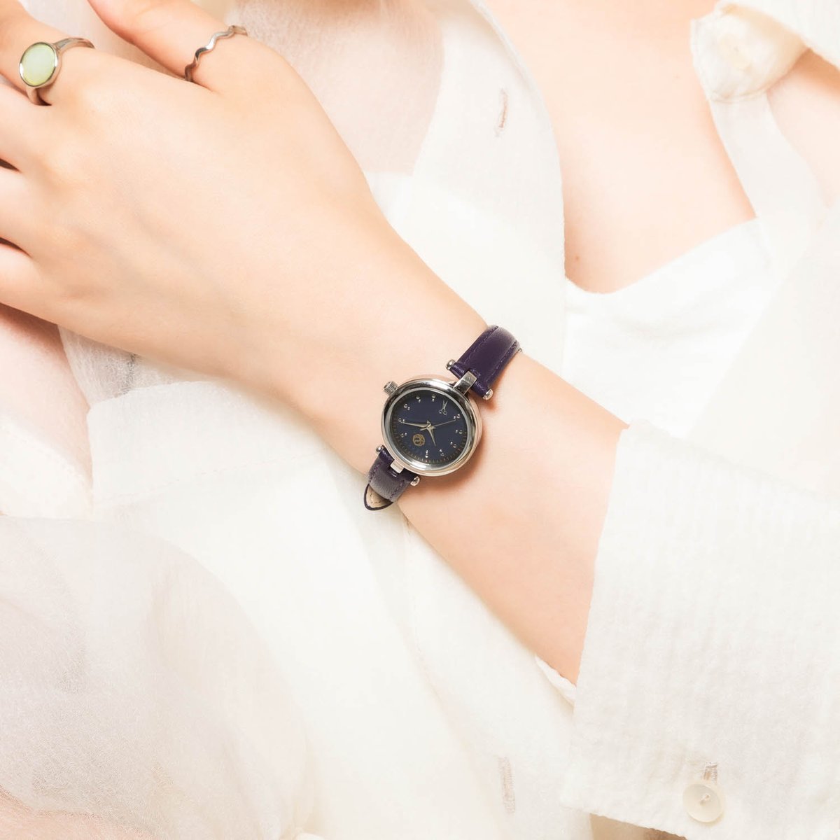 刀剣乱舞ONLINE』コラボ腕時計 薬研藤四郎モデル マットな質感と