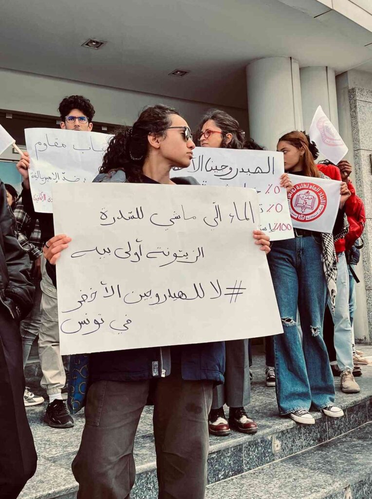 Hivos Global (@hivos) on Twitter photo In a win for #energydemocracy in Tunisia 🇹🇳, 86 <a href="/ARPtn/">مجلس نوّاب الشعب - تونس 🇹🇳</a> deputies slammed government #renewableenergy violations following an unprecedented mobilization by #CSOs & grassroots activists for a transparent, just energy transition👇🏽
hivos.org/breakthrough-f… In a win for #energydemocracy in Tunisia 🇹🇳, 86 <a href="/ARPtn/">مجلس نوّاب الشعب - تونس 🇹🇳</a> deputies slammed government #renewableenergy violations following an unprecedented mobilization by #CSOs & grassroots activists for a transparent, just energy transition👇🏽
hivos.org/breakthrough-f…
