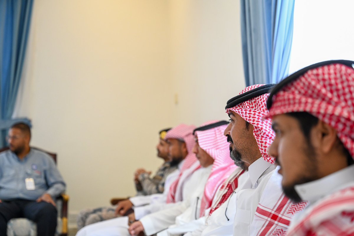 #تغطية | أجريت اليوم، بمحافظة #حقل مراسم قرعة #دوري_الدوائر_الحكومية لكرة القدم 2025، في دورتها الثانية، وذلك في مقر المحافظة، بحضور محافظ حقل خالد بن بندر الخريصي ومدير فرع وزارة الرياضة بمنطقة تبوك الدكتور عبدالله الغامدي وممثلي الجهات المشاركة.