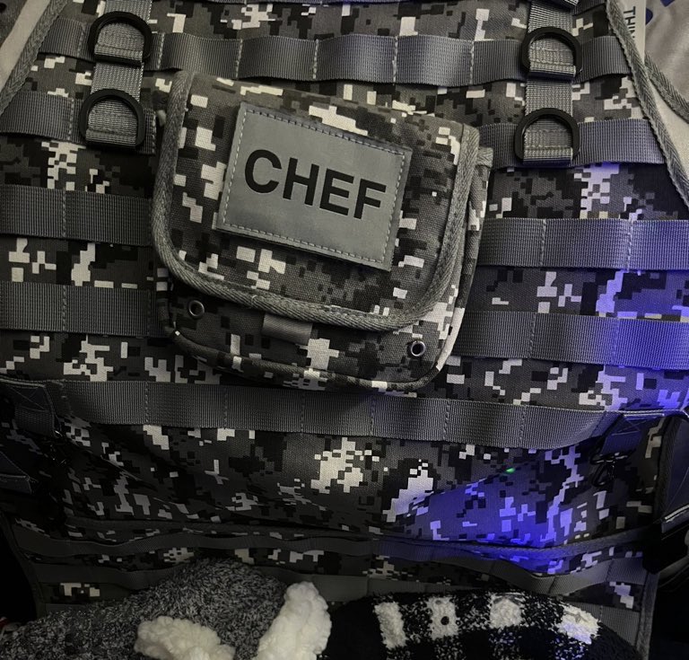 EriekAyaan's tweet image. Yoooooooo i’m tryna lowkey run #Datpiff  
let’s cook🎶 #ProfessionalMonMon💰👨‍🦯💨
on.soundcloud.com/yosFxJk4BWBV1A…