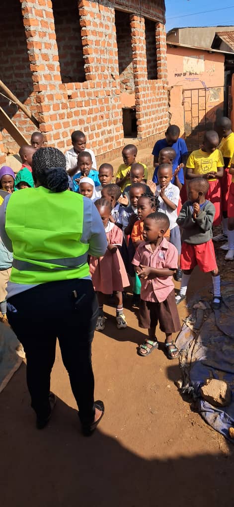 greenvestsug's tweet photo. Empowering young minds with these habits ( sanitation, hygiene) not only promotes good health but also builds a foundation for responsible community living. Together, we can nurture a generation that values cleanliness and environmental care!

#GVI
 #EnvironmentalResponsibility https://t.co/S4y3UMNPi8