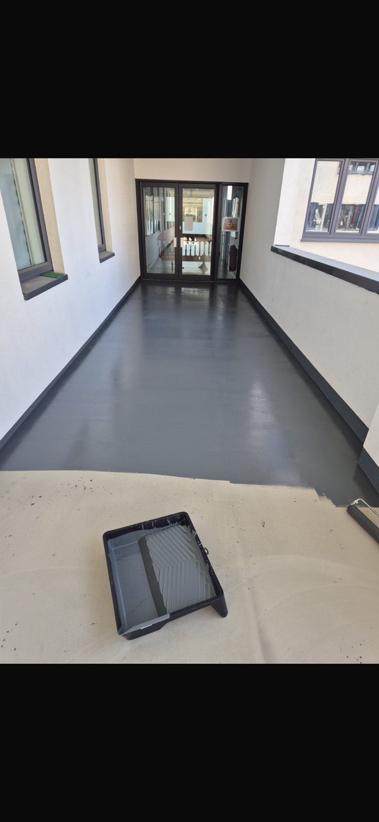 Work in progress 👷‍♂️

Installing a new external corridor for a school, featuring smart technology to keep rainwater away from classroom walls and a non-slip surface for added safety by Deco Floors. 
 
✉️ sales@decofloors.co.uk
📞 020 8364 4637