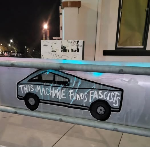 ultras_antifaa's tweet photo. PHOTO | "This machine funds fascists"
#fckelon #fcktesla https://t.co/lAaZUipus1