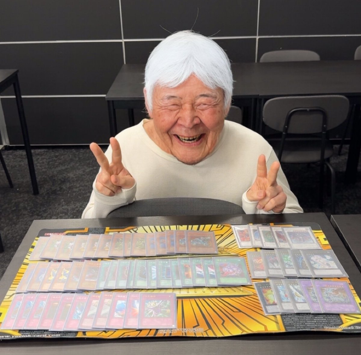 遊戯王 - おじいちゃん hqdefault.jpg