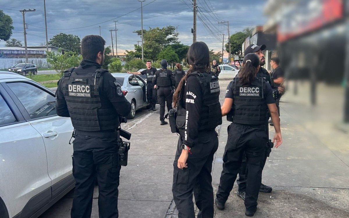 g1goias's tweet image. Operação cumpre 27 mandados de prisão contra suspeitos de movimentar mais de R$ 3 milhões com fraudes eletrônicas ⇒ glo.bo/rhr1eg0 #g1go #Goiás #operação #polícia #fraude #eletrônica #SP #DF