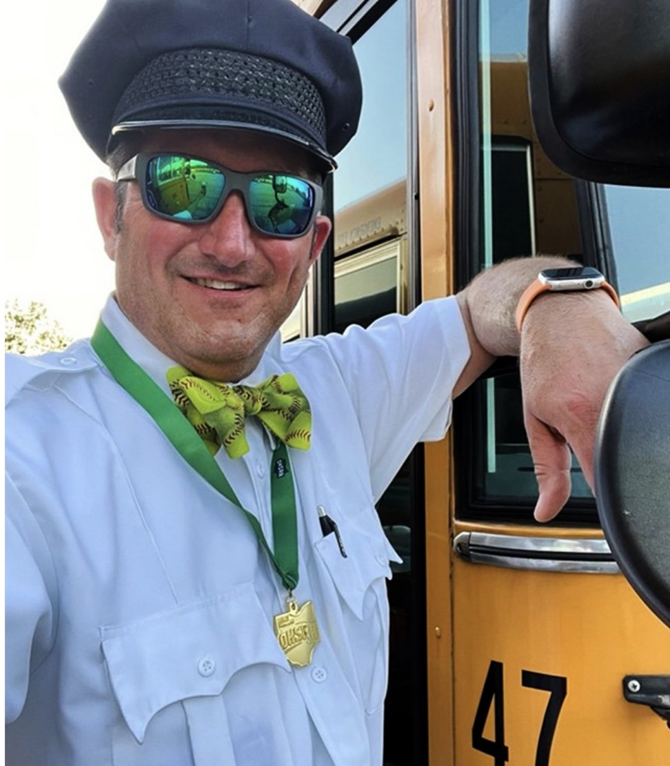 awgenerals's tweet photo. From General Motors to Generals Nation!
You may have seen this dapper driver 👔🚍 transporting our students to after-school events...now he's the subject of a feature story from his regular employer, @gm. 

Thanks, Mr. Dewitz for working with @awlsbuses!

https://t.co/WOGWO7NaRV https://t.co/qNhIKt2FfO