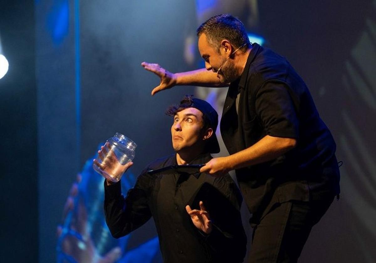 Teatro Olympia (@teatroolympia) on Twitter photo .@JorgeBlass: «La magia no se considera un arte porque sus secretos no son de dominio público»
📰 ( <a href="/luis_urios/">Luis Urios Ibáñez</a> )
lasprovincias.es/culturas/jorge… .@JorgeBlass: «La magia no se considera un arte porque sus secretos no son de dominio público»
📰 ( <a href="/luis_urios/">Luis Urios Ibáñez</a> )
lasprovincias.es/culturas/jorge…
