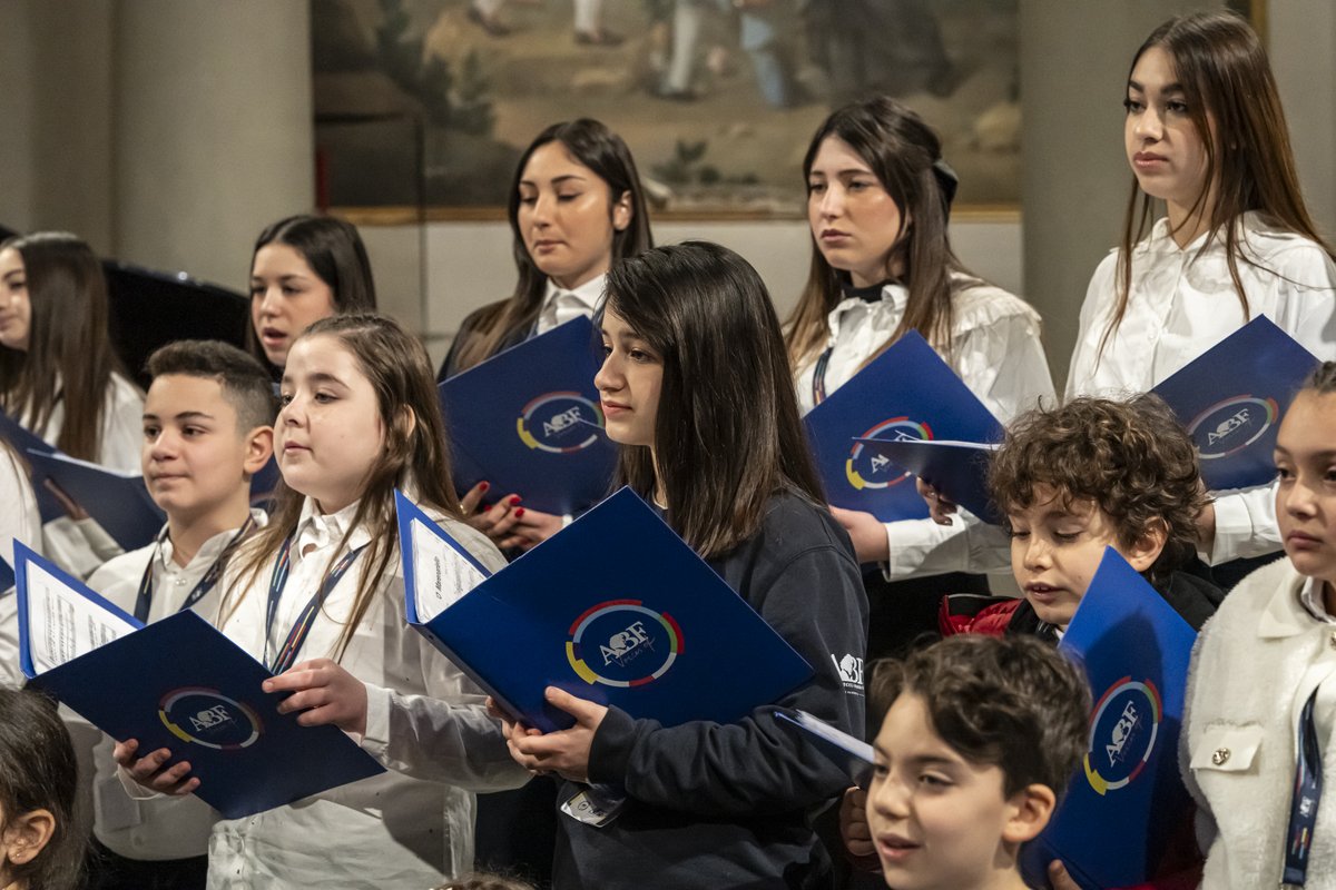 Andrea Bocelli Foundation (@abfoundation) on Twitter photo Una nota, da sola, è solo un suono. Insieme ad altre, diventa armonia.
Con il tuo 5x1000 ad Andrea Bocelli Foundation puoi essere parte di una sinfonia che ogni giorno trasforma vite.
Una sinfonia fatta di aule ricostruite, cori che imparano ad ascoltarsi, bambini e ragazzi che Una nota, da sola, è solo un suono. Insieme ad altre, diventa armonia.
Con il tuo 5x1000 ad Andrea Bocelli Foundation puoi essere parte di una sinfonia che ogni giorno trasforma vite.
Una sinfonia fatta di aule ricostruite, cori che imparano ad ascoltarsi, bambini e ragazzi che