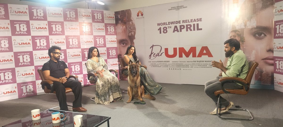 PROSaiSatish's tweet image. Team #DearUma Promotions with #Fridayposter @BigtvCinema @tfpcin #filmyzone

@sumaya_reddy 
@AmbarPruthvi
#actressamani