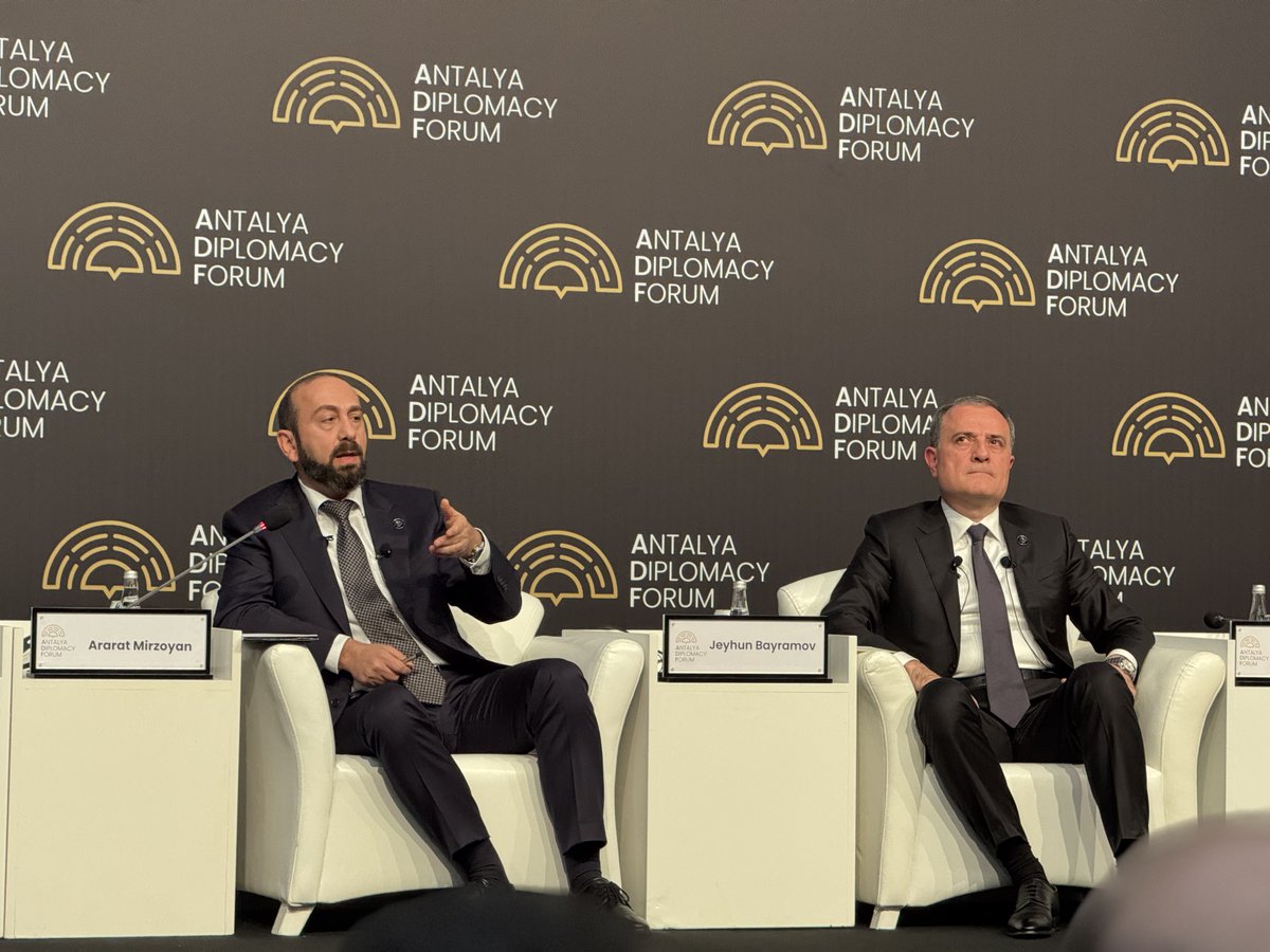 Arshaluis tweet media