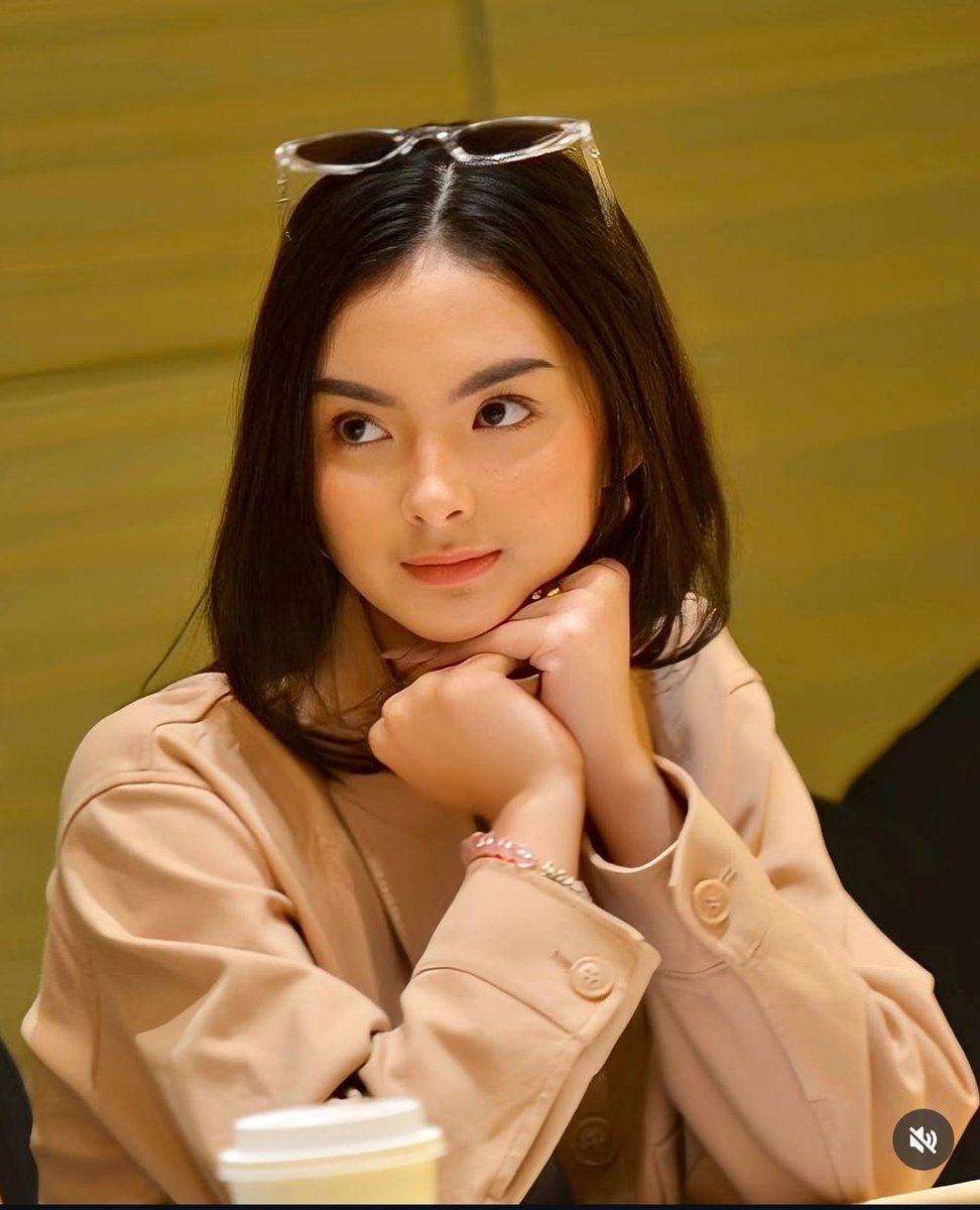 islasummery's tweet photo. SOBRANG GANDA MO KAI OMG

#KaiMontinola https://t.co/yNypRa9V2v
