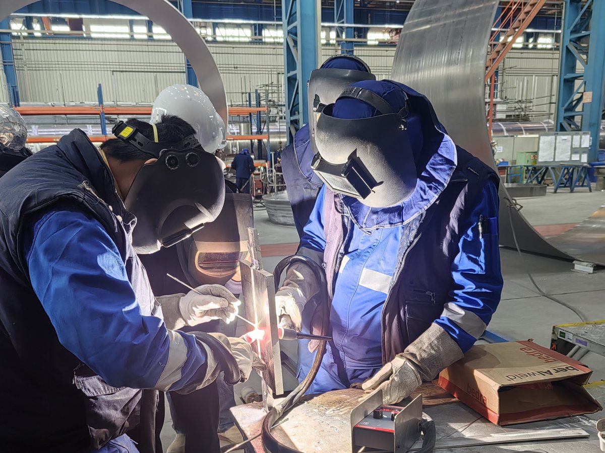 MegmeetWelding's tweet photo. 🚀 Imagine unlocking peak performance in welding with #MEGMEET MetaTIG ACDC Series!🌟This dual-gun AC TIG welding solution delivers precision, power, and reliability for your most demanding projects. 

🔍 Discover more: 
🔗: https://t.co/CYouIZmnUr
📩: welding@megmeet.com

#ACTIG https://t.co/1EtmzvbDCC