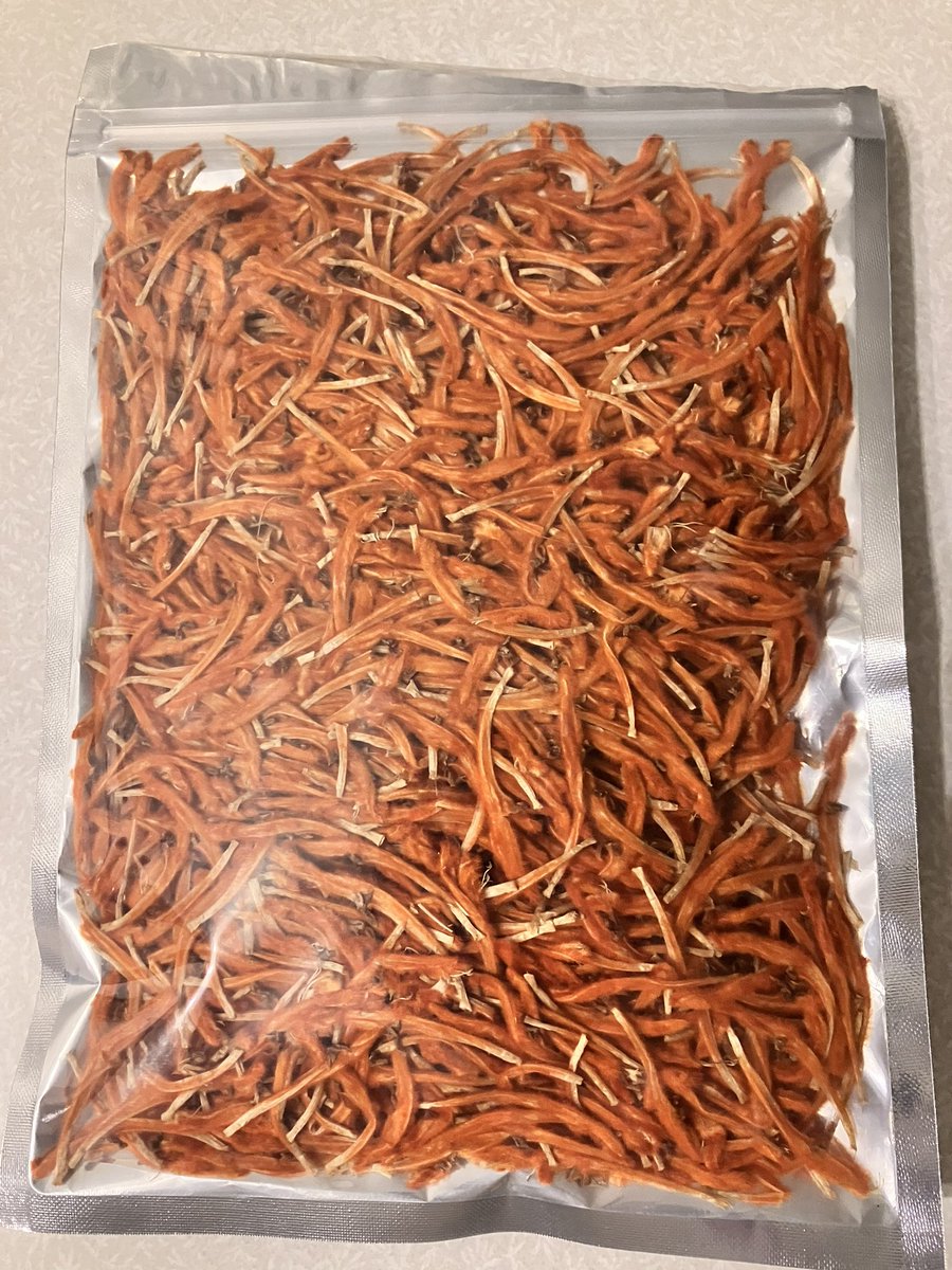 Stonez_420's tweet photo. 【キマる草を探せ！その18】

人はみな安らぎを求めている。
そして、私も求めている。

「身近にキマる草はないんかい！」ということで、今回はライオンズテールを吸ってみました。

別名、ワイルドダッガ。
噂によると、野生のカナビスと呼ばれているらしい。
その効果はいかに(1/6) https://t.co/SDB3EpO6or