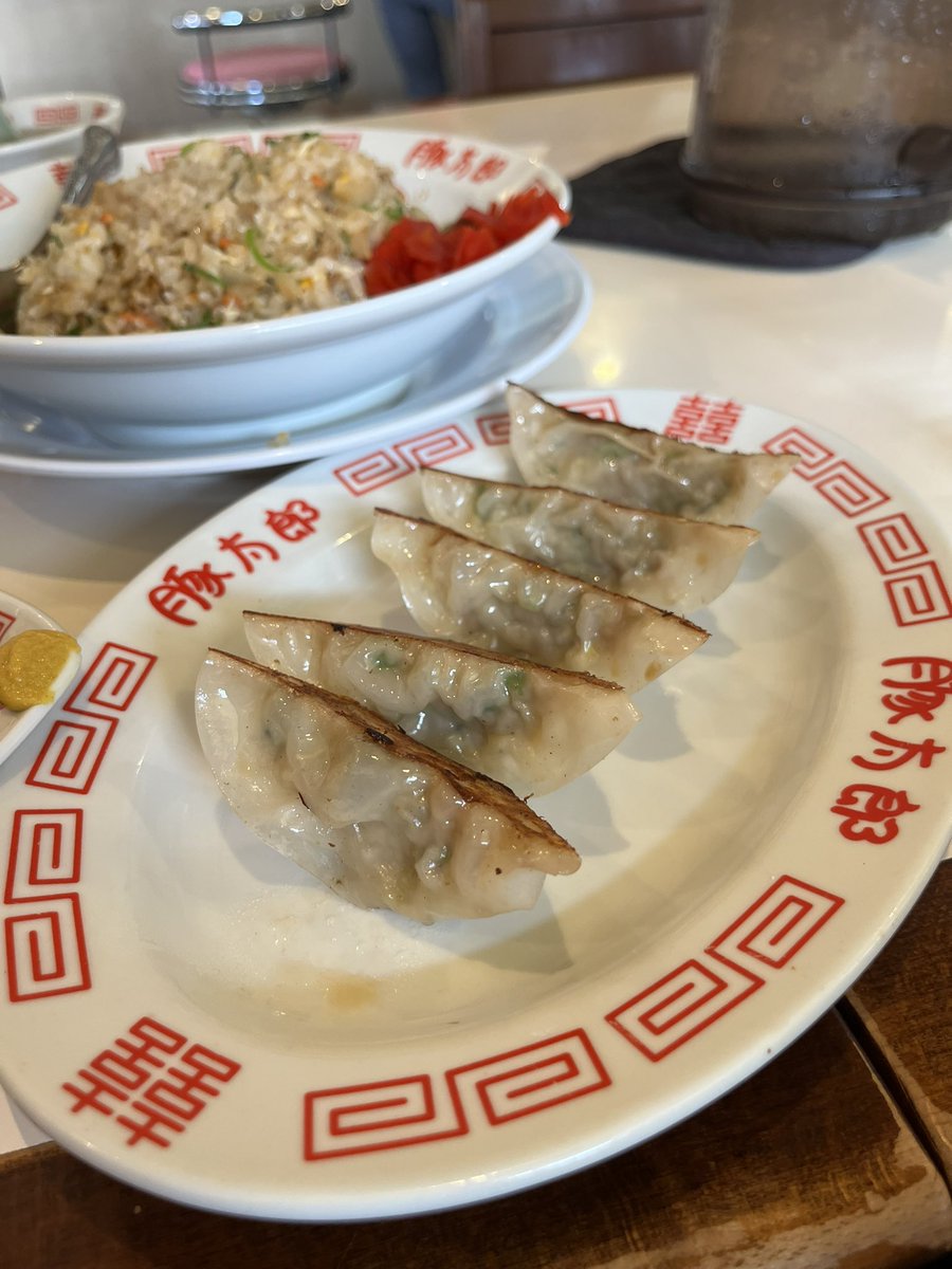 sak0620's tweet photo. 愛媛がRubyで盛り上がろうとしている中、僕は地元のソウルフードを食べるところからスタート。 https://t.co/mlxdD6b5OW