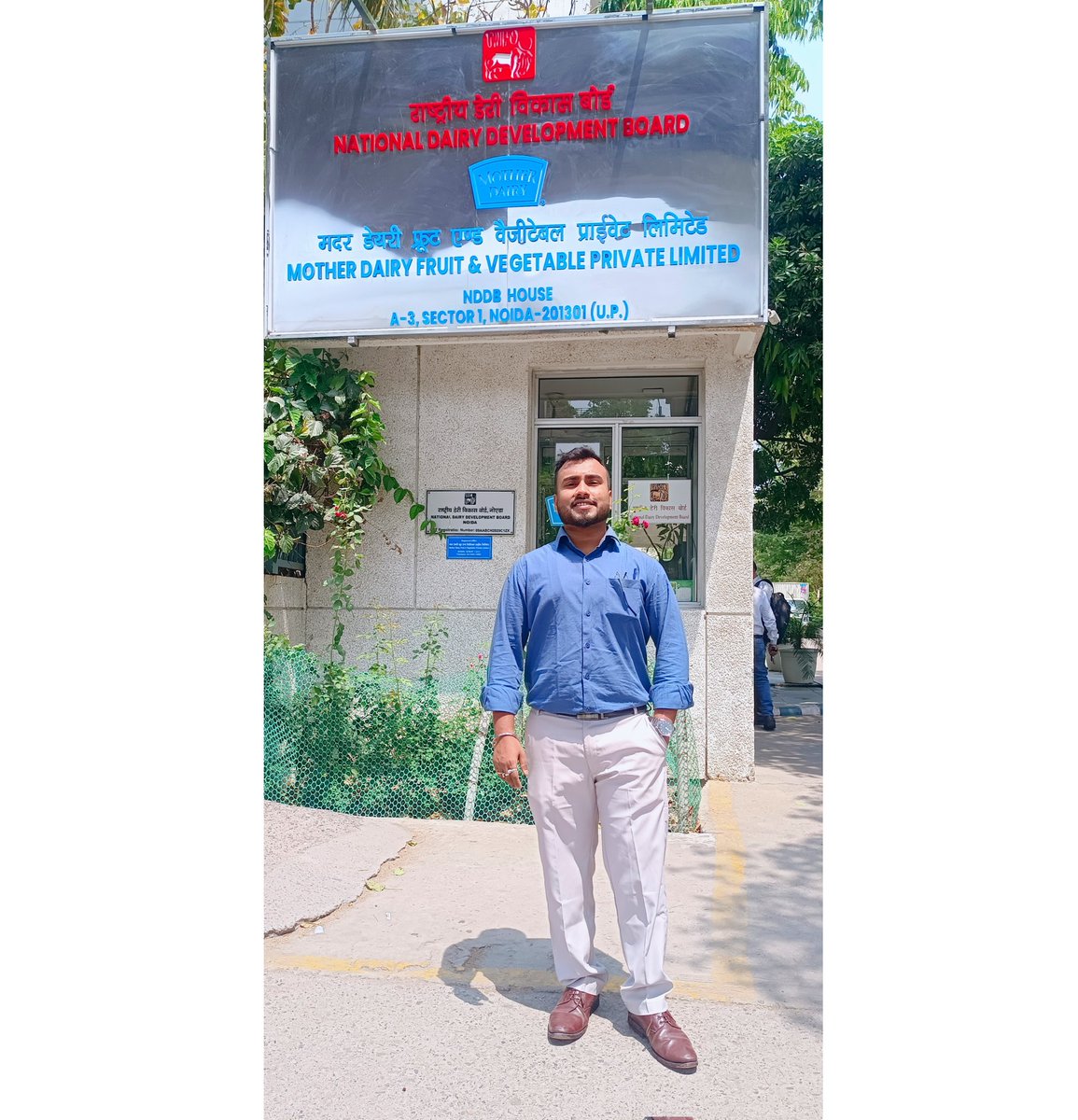 Debangshu Guha🚩🇮🇳 भारत,(असम,गुवाहाटी) (@debangshu_guha_) on Twitter photo Finally I joined a new position as an executive in <a href="/MotherDairyMilk/">Mother Dairy</a> ( DHARA) product in Modern Trade.
#NewBeginnings #ProfessionalGrowth #MotherDairy #FMCG #GUWAHATI #NOIDA Mother Dairy Fruit & Vegetable Pvt. Ltd. <a href="/DebangshuGuha/">Debangshu Guha</a> Finally I joined a new position as an executive in <a href="/MotherDairyMilk/">Mother Dairy</a> ( DHARA) product in Modern Trade.
#NewBeginnings #ProfessionalGrowth #MotherDairy #FMCG #GUWAHATI #NOIDA Mother Dairy Fruit & Vegetable Pvt. Ltd. <a href="/DebangshuGuha/">Debangshu Guha</a>