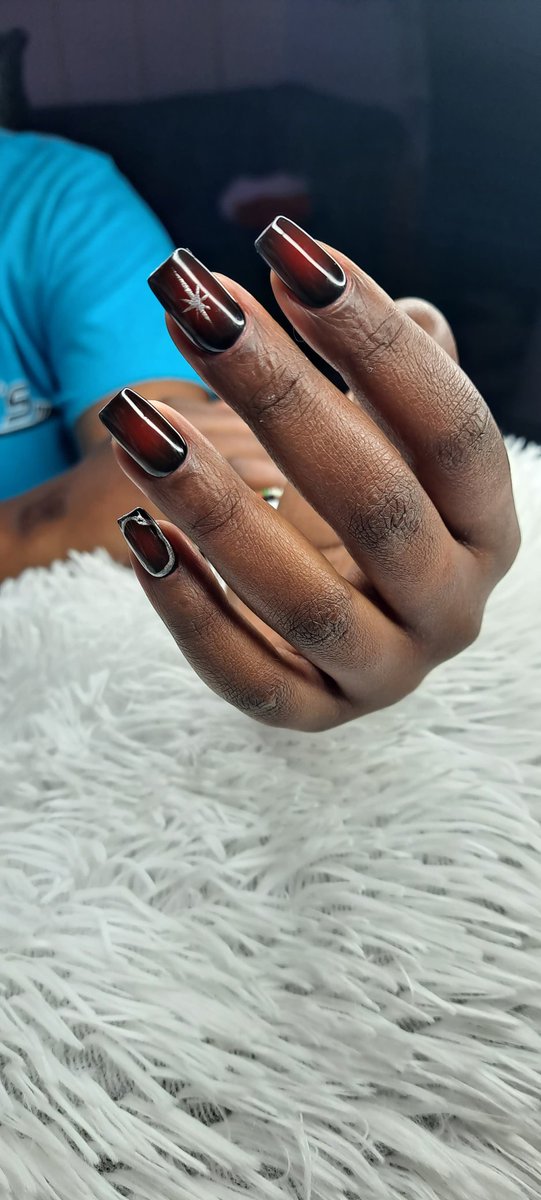 Nailtech_ke's tweet photo. @lawrencekitema For Nails and make up services 
      0729639476 https://t.co/eUi3kXb60c