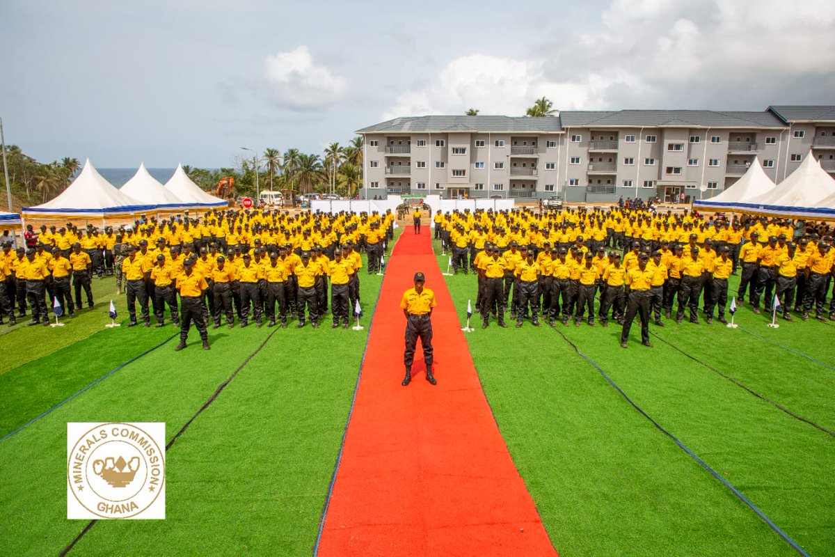 453 Trainees Graduate as Blue Water Guards at Ezinlibo Under Government’s Blue Water Initiative. #MINCOM
April 14, 2025, The Western Naval Command hosted the graduation ceremony for the first batch of the Blue Water Guards at Ezinlibo in the Western Region.