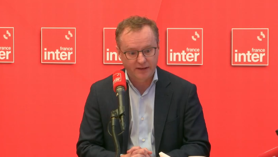 BlackRock_FRA's tweet image. Jean Boivin, responsable du BII, était invité dans « On n’arrête pas l’eco » pour décrypter les turbulences sur les marchés financiers provoquées par l’escalade des tensions commerciales dans le monde : 1blk.co/3EhNRnp
Risque de perte en capital #communicationpublicitaire