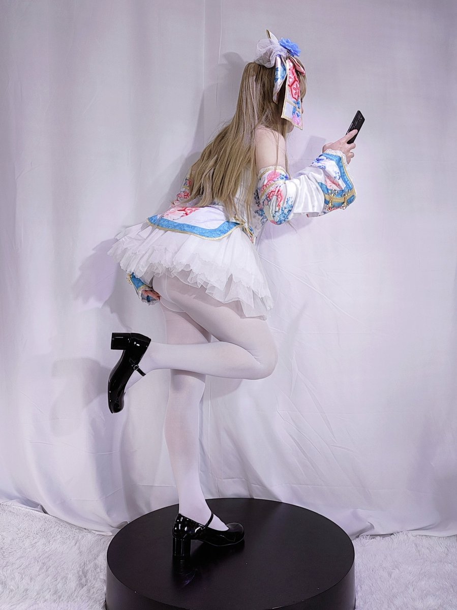 屁股没肉都靠掐 #伪娘 #男娘