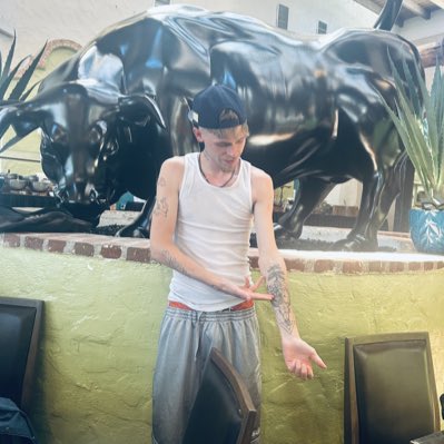 longneck420's tweet photo. #NewProfilePic https://t.co/38kCSDdixd
