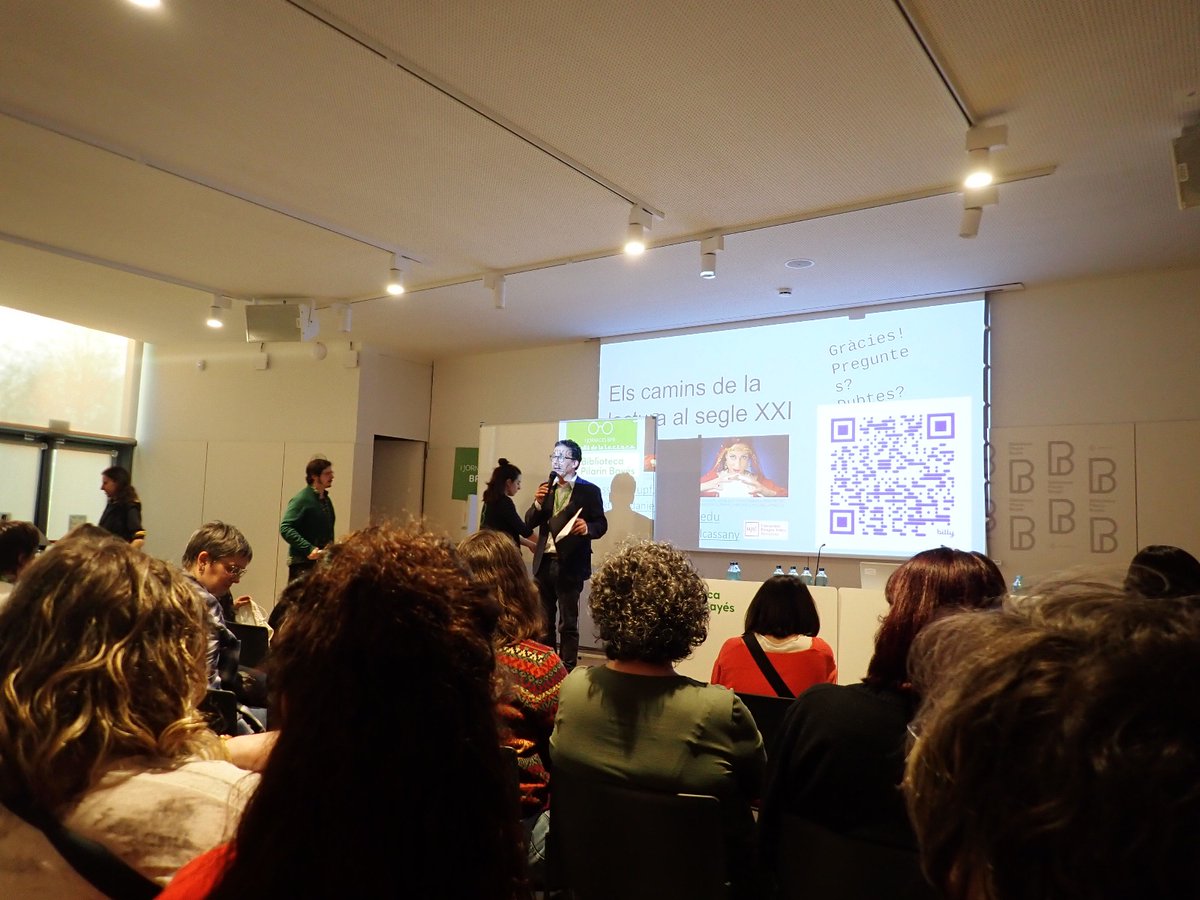 bmanresaab's tweet image. El Marçal 😍 va assistir a les primeres jornades de la Biblioteca Pilarín Bayés de Vic #jornadesbpb sobre la #comprensiólectora 👏🙌📚 Va ser un punt de trobada per a docents, bibliotecaris i altres professionals del món dels llibres 🫶🏼✨🤗

#bibliotequesxbm #bibliotequescat