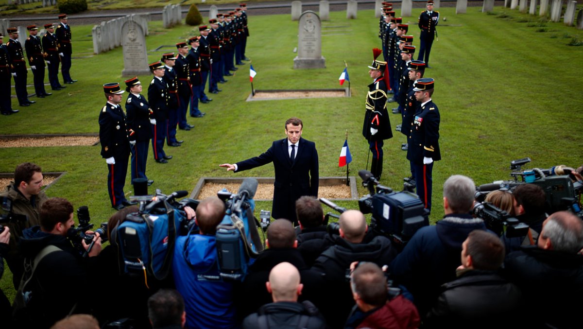 #Macron <a href="/EmmanuelMacron/">Emmanuel Macron</a> <a href="/MacronHQ/">Macron HQ</a>