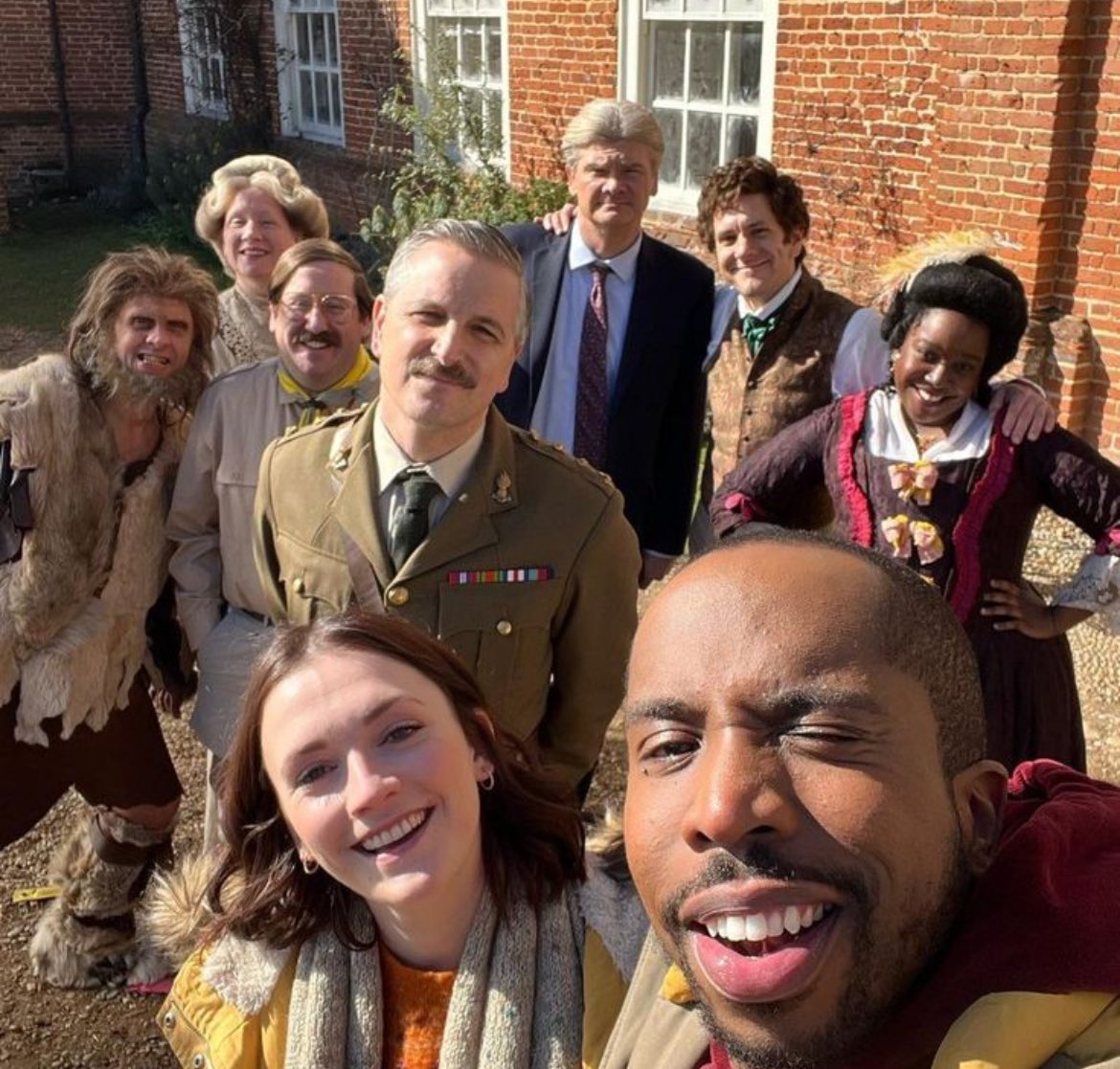 hhsixidiotsxx's tweet image. Happy 6 years Ghosts!!
This show is something so beautiful yet so incredibly funny. It’s created so many meaningful friendships & an extraordinary community. We’ll always be forever grateful for Ghosts and the laughs & tears it provides 🤍
#BBCGhosts