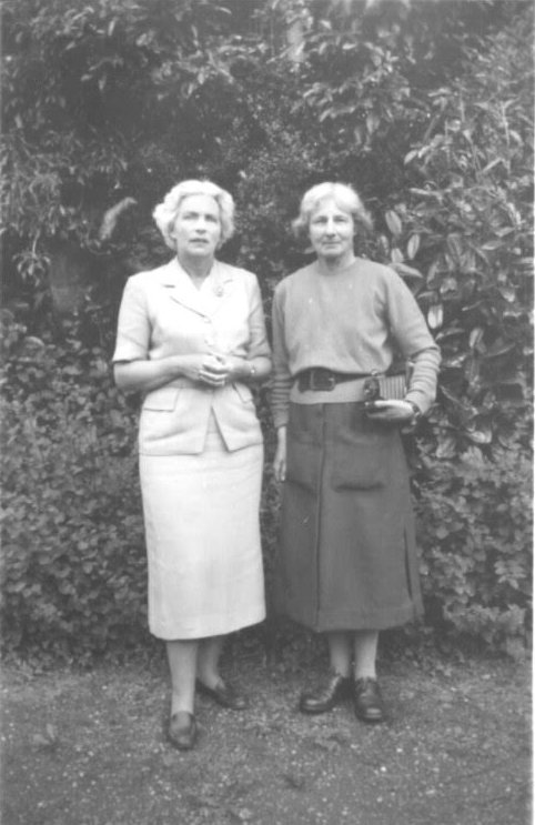 🎶'Ina &amp; Betty'. Discover the story of the friendship between Ina Boyle and Dame Elizabeth Maconchy. Formidable female composers, with strong Irish ties, who created music despite 20th-century hurdles. Extraordinary women to be championed 🎶
inaboyle.org/ibsl-blog-post…